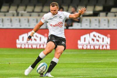Flyhalf Bosch returns to guide Sharks out of funk in first win post-Everitt