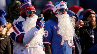 NFL: Bills and Chiefs top AFC after Christmas Eve wins