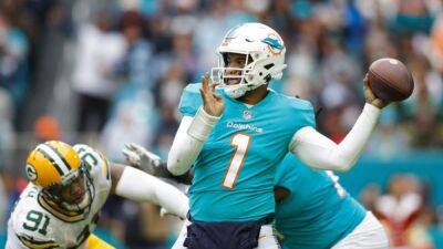 Mike Macdaniel - Teddy Bridgewater - NFL-Dolphins QB Tagovailoa has suffered concussion, is day-to-day, coach says - channelnewsasia.com - county Miami