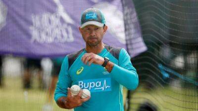 Ricky Ponting - Justin Langer - Former Australia captain Ponting back to work after health scare - channelnewsasia.com - Australia - county Ransom