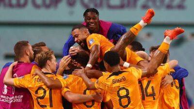 Depay, Blind give Netherlands 2-0 halftime lead over U.S