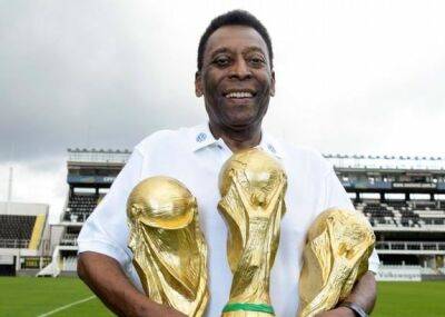 Football greats lead flood of tributes to G.O.A.T. Pelé