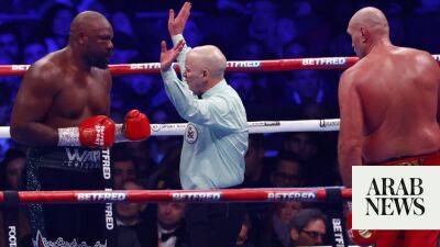 Fury stops Chisora to retain WBC heavyweight title