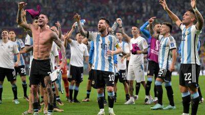 Lionel Messi - Emiliano Martinez - Lisandro Martínez - Julian Alvarez - Craig Goodwin - Messi rejoices in 'beautiful' relationship with fans - rte.ie - Netherlands - Argentina - Australia -  Martinez