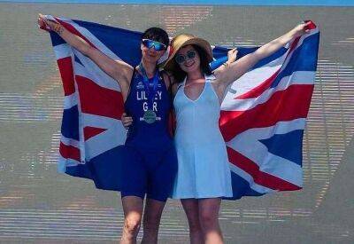 MedwayTri's Nicola Lilley wins silver medal at World Triathlon Age Group Championships in Abu Dhabi