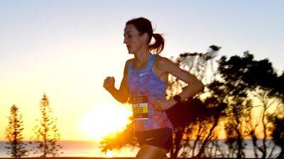 Sinead Diver runs fastest marathon ever by an Irish woman - rte.ie - Australia - Ethiopia - county Valencia - Ireland -  Amsterdam - county Marathon