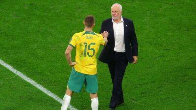 Australia players back coach Arnold to continue after best World Cup
