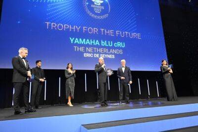 Looking to the future as Yamaha bLU cRU wins FIM award - bikesportnews.com - Italy