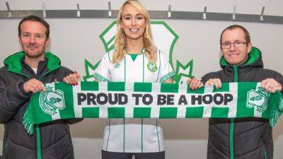 Shamrock Rovers complete signing of Stephanie Roche