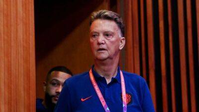Louis Van-Gaal - Combative Van Gaal takes on the media in spat over tactics - channelnewsasia.com - Qatar - Netherlands - Brazil