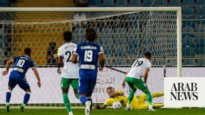 Eddie Howe - Rory Macilroy - Tiger Woods - Loris Karius - Newcastle boss happy to keep Loris Karius after Riyadh clean sheet - arabnews.com - Manchester -  Riyadh