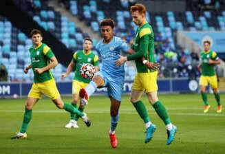 Neil Critchley - Alan Nixon - Blackpool closing in on signing of Man City player amid Josh Bowler transfer saga - msn.com - Manchester - county Morgan -  Man