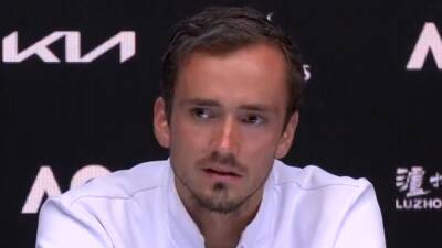 La respuesta de Medvedev a si está decepcionado: la noche y el día entre la pista y la rueda de prensa - en.as.com - Australia - Madrid