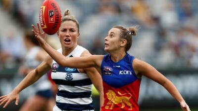 Brisbane Lions forward Gabby Collingwood ruptures right ACL in her return match from a left ACL tear - abc.net.au - Richmond