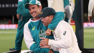 David Warner - Pat Cummins - Scott Boland - Justin Langer - Alex Carey - Nick Hockley - Justin Langer's future as Australian cricket coach remains as complicated as his reign - abc.net.au - Australia - county Hall - state Indiana - county Oliver