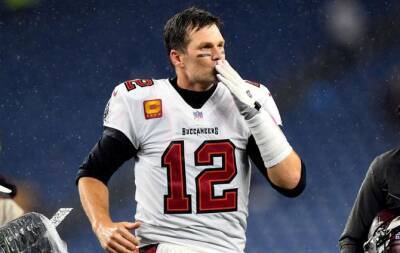 Tom Brady - Brady says he is still mulling over his NFL future - beinsports.com - Usa