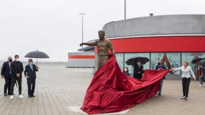Wanda Metropolitano - Luis Aragonés - La plaza en Ronda, Luis Aragonés - en.as.com