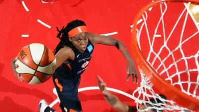 WNBA MVP Jonquel Jones signs offer to return to Connecticut Sun - espn.com -  Chicago - Los Angeles -  Los Angeles - county George - state Connecticut - county Gray