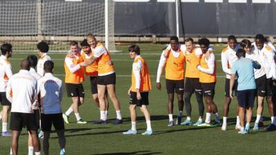 Bryan Gil - VALENCIA-CÁDIZ | CUARTOS DE FINAL El vestuario che irá con todo a por la Copa - en.as.com