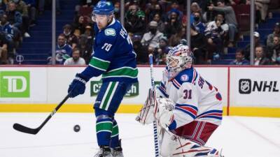 Bruce Boudreau - Ice Chips: Pearson, Podkolzin returns to Canucks lineup - tsn.ca -  Nashville
