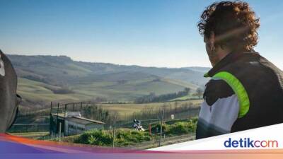 Rider MotoGP Kini di Mandalika, Kalau Rossi Lagi di 'Tempat Terlarang'