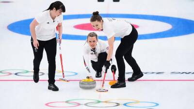 Winter Olympics 2022 - Team GB beat defending champions Sweden in women's curling