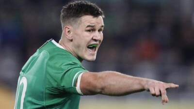 Injured Sexton misses Ireland-France Test