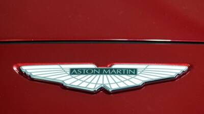 Aston Martin unveil 2022 F1 challenger