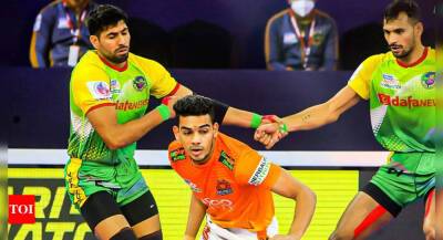 PKL: Patna Pirates thrash Puneri Paltan, qualify for playoffs - timesofindia.indiatimes.com -  Pune