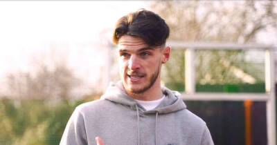 Gary Neville - Jamie Carragher - Declan Rice threatens to put Jamie Carragher "out of a job" on Monday Night Football - msn.com - Manchester - Ireland - county Rice