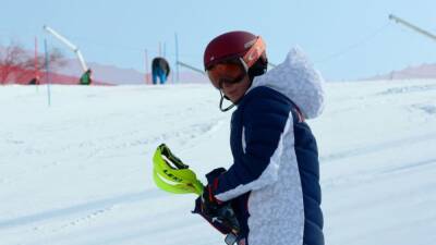 Alpine skiing-Shiffrin says 'onward' to super-G after slalom exits