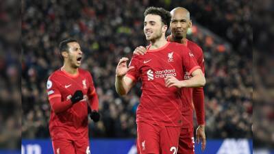 Diogo Jota Double Keeps Liverpool In Title Hunt, 10-Man Arsenal Win At Wolverhampton Wanderers