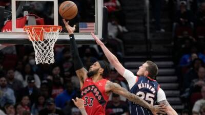 Trent has 42, Raptors push streak to 8 with win over Rockets