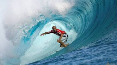 Surfing-Kelly Slater at 50 waxes up for another world title battle
