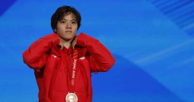 Olympics-Figure skating-'I want to be like Chen', says Japanese medallist Uno