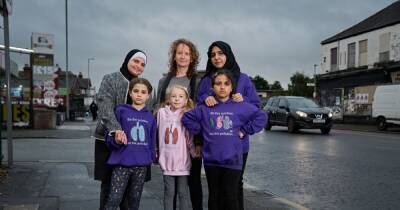 Andy Burnham - 'What is going to be done now to protect our children's lungs?' - Families' fury over Clean Air Zone delay - manchestereveningnews.co.uk - Manchester - county Denton