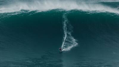 Las mejores olas gigantes del Nazaré Tow Surfing Challenge