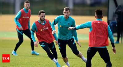 Simone Inzaghi - Frank Zambo Anguissa - Diego Armando Maradona - Serie A: Inter Milan's lead up for grabs as Napoli lie in wait - timesofindia.indiatimes.com - Italy