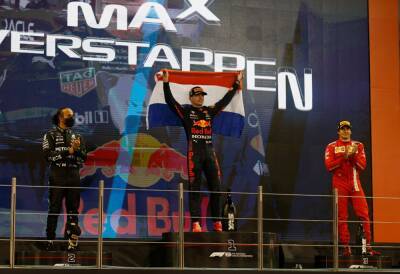 Carlos Sainz: I've even more respect for Lewis Hamilton after Abu Dhabi finale