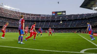 LaLiga denuncia insultos de aficionados del Barcelona a Gil Manzano - en.as.com - Madrid