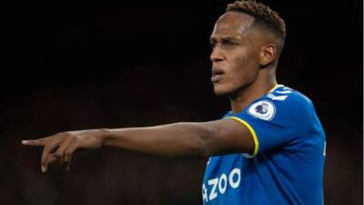 Frank Lampard - Yerry Mina - Yerry Mina: Everton defender out for up to 10 weeks with quad injury - bbc.com