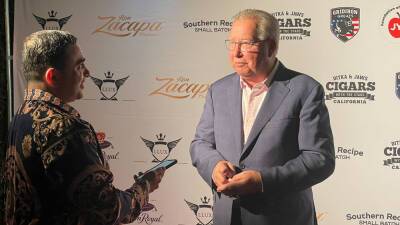 Ron Jaworski hosts annual charity event, gives advice to Super Bowl quarterbacks