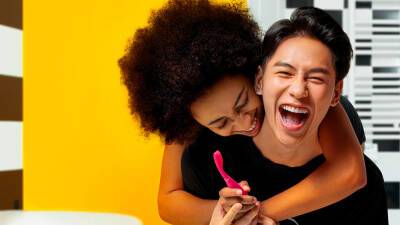 Foreo Issa, el cepillo de dientes eléctrico de silicona que revoluciona la higiene bucal