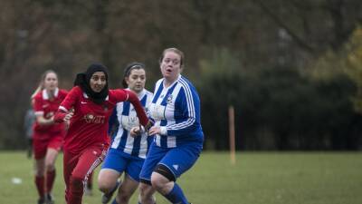 French minister condemns headscarf ban for Muslim footballers