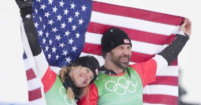 Old dogs’ new tricks win US gold in inaugural team snowboard - msn.com - Italy - Usa - Canada - Beijing - county Park