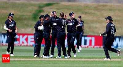 1st Women's ODI: New Zealand crush India by 62 runs despite Mithali Raj half-century - timesofindia.indiatimes.com - Australia - New Zealand - India - Sri Lanka - county Edwards