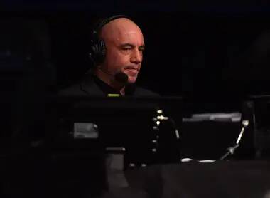 Daniel Cormier - Joe Rogan Officially No Longer Part Of UFC 271 Amid Spotify Controversy, Replaced By UFC Legend - sportbible.com - Abu Dhabi - state Texas