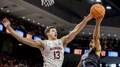 Kessler blocks 12, gets triple-double, No. 1 Auburn tops A&M