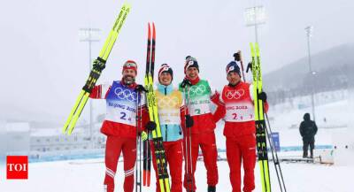 Beijing Winter Olympics: Russian Olympic Committee team crushes field to take relay gold
