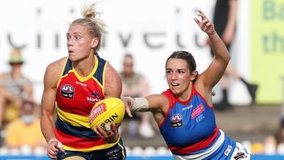 Western Bulldogs sneak home against Adelaide Crows as Collingwood and Brisbane celebrate AFLW victories